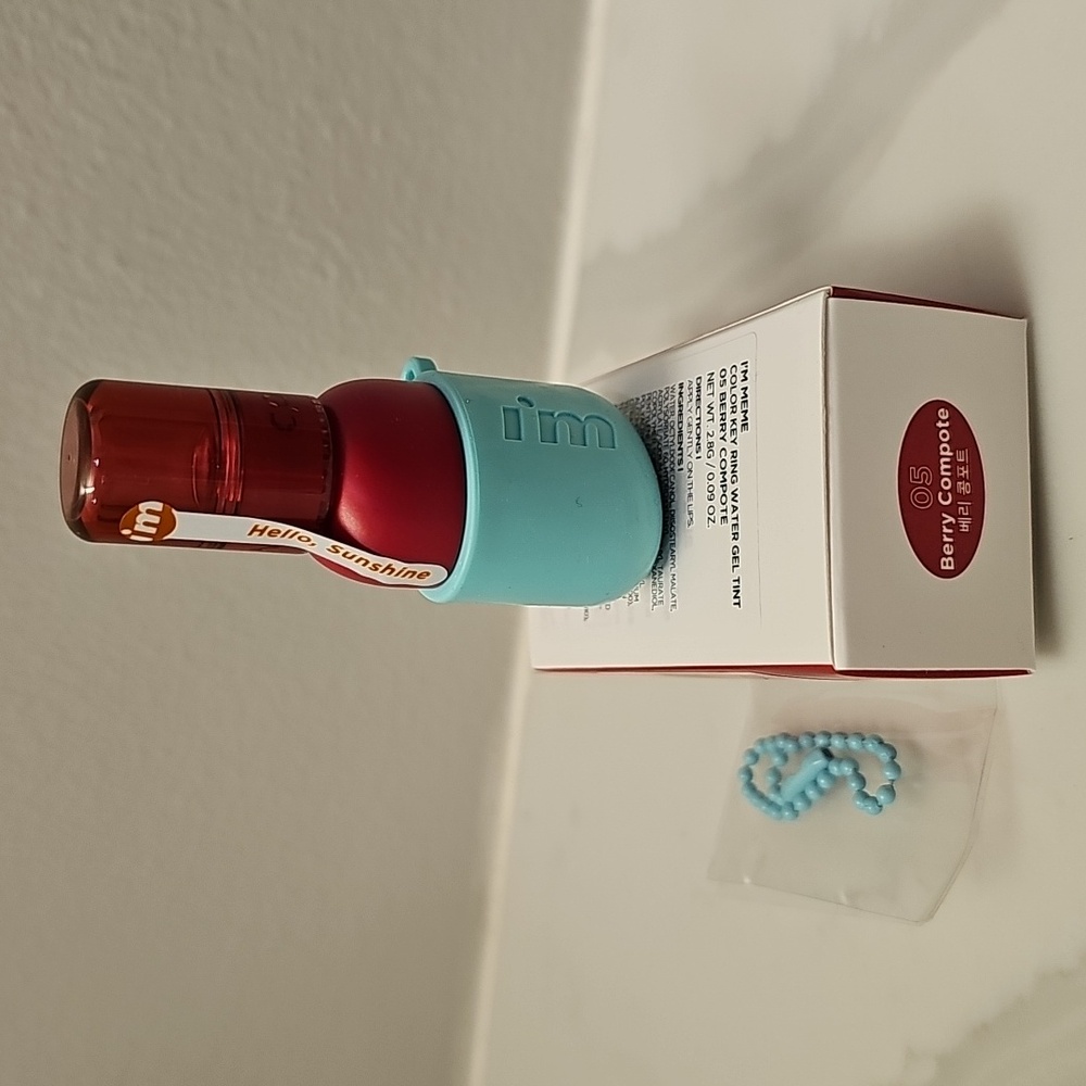 I'm Meme Water Gel Tint In 'Berry Compote' with Key Ring. New In Box. Sealed. - Picture 6 of 8